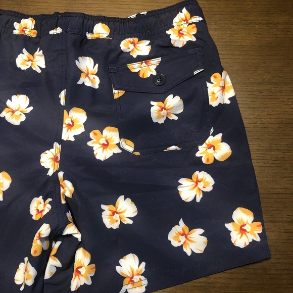 NWT J. Crew Swim Trunk - Picture 3 of 5